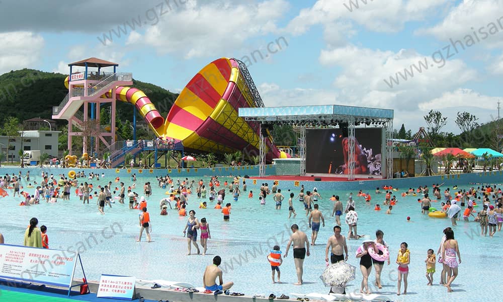 浙江宁波东钱湖水上乐园大喇叭、造浪池
