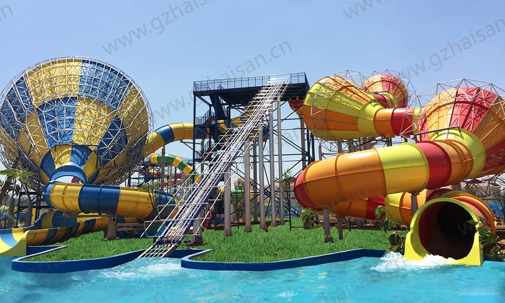 河南洛阳中赫梦幻水世界大喇叭、暴风谷组合