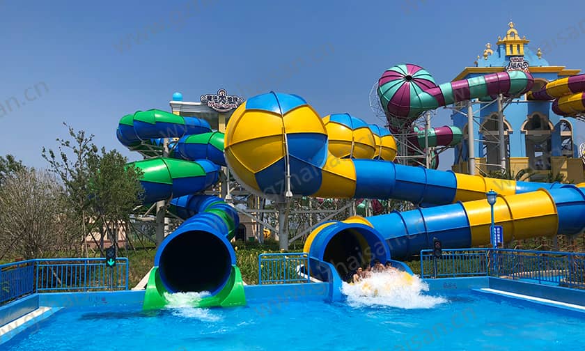 浙江宁波大目湾阿拉的海水上乐园巨龙传奇