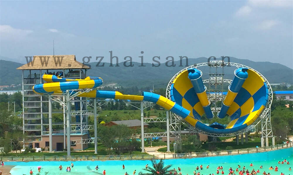 AI融合科技与欢乐：水上乐园设备的创新融合