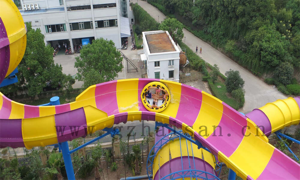 巧用水上乐园设备搭配，打造受欢迎的园子